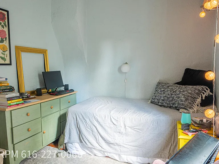 826 Fulton St E #1 — Photo 9