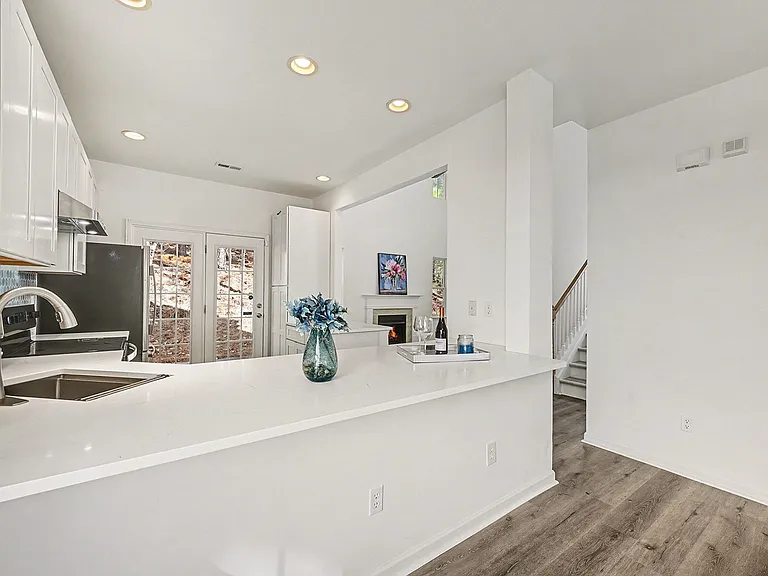 12010 Royal Castle Ct — Photo 10
