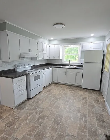 160 Ralley Rd — Photo 3