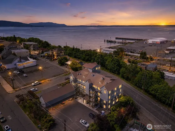 705 N State Street #102, Bellingham, WA 98225