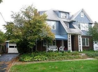 1759 Bedford Rd, Upper Arlington, OH 43212