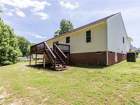 5th image of 1661 Dinwiddie Ct