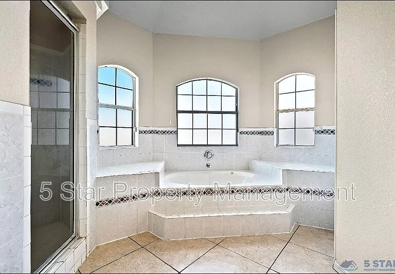 1315 Olga Mapula Dr — Photo 34