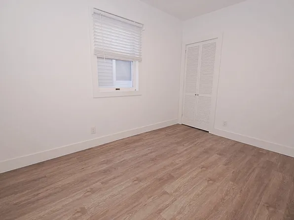 34 Hilliard Avenue image 21 of 33