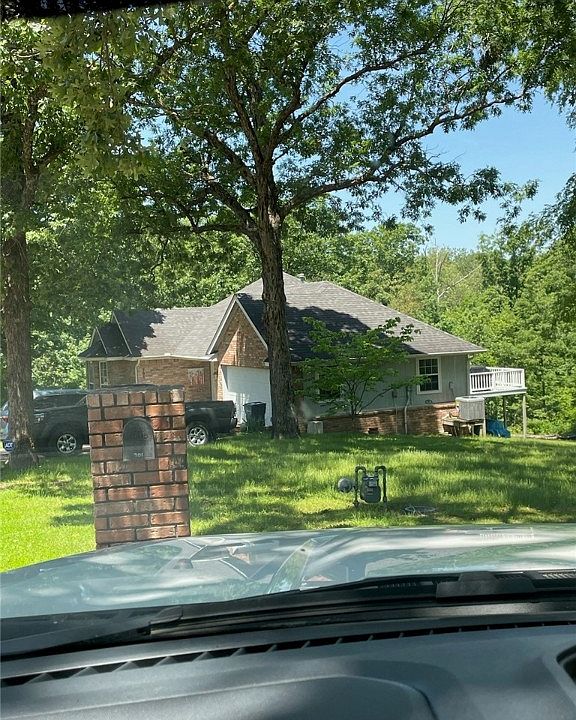 1st image of 701 E Red Oak St