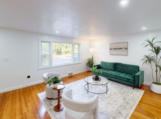 379 Dedham Ave, Needham, MA 02492