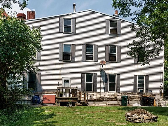 3rd image of 663 Steiner St