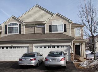 165 Durango Dr, Gilberts, IL 60136