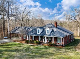 1219 Forest Bluff Dr, Midland, NC 28107