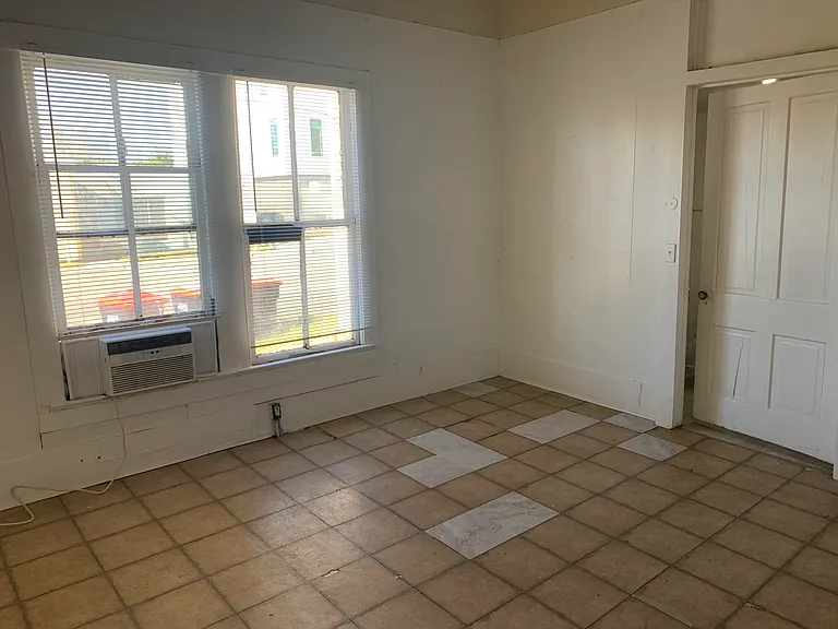 513 Johnston St #A — Photo 8