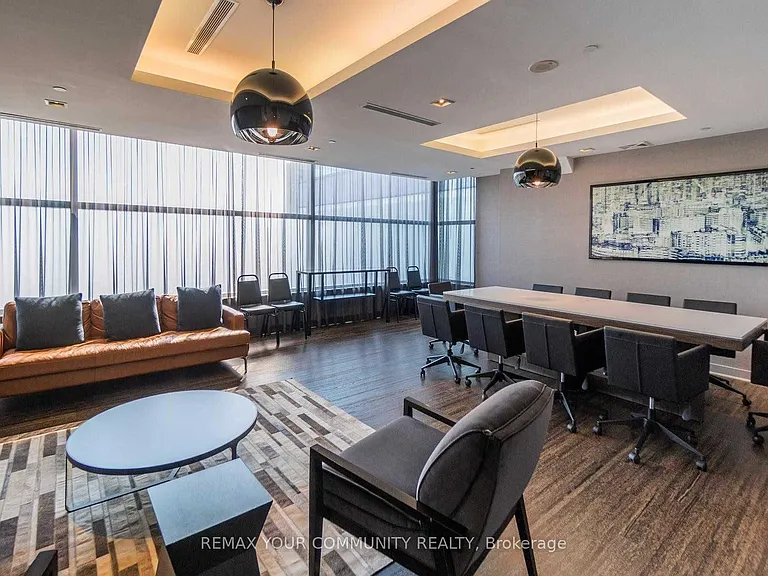65 Oneida Cres #1206 — Photo 41