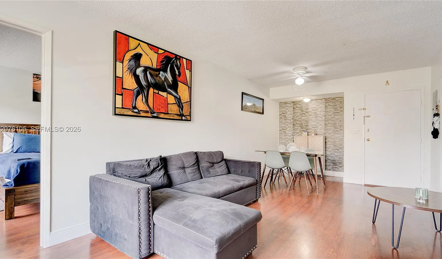Flamingo Court Condo — Photo 1