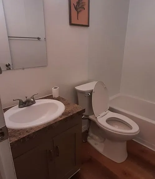 261 Romance Rd — Photo 15