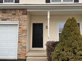 161 Willow Dr, Easton, PA 18045