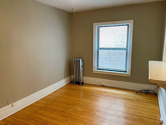 4th image of 10 19th St E #307