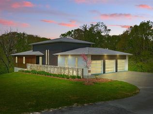 1488 Walter Mapp Dr, Riverside, IA 52327