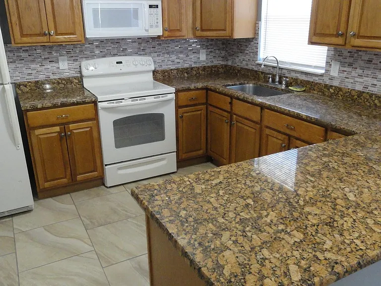 Cherrywood Dr — Photo 1