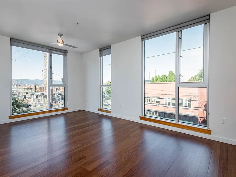 Central Eastside Lofts | Laurelhurst Living room