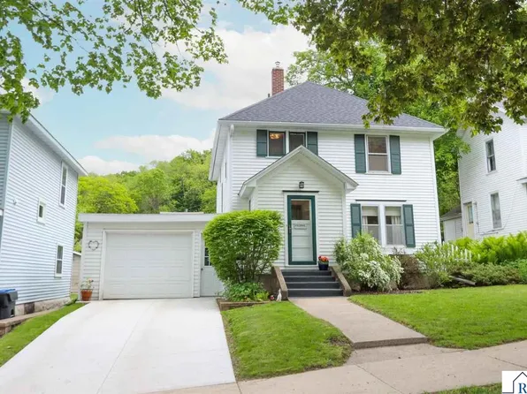 321 Center St, Mankato, MN 56001
