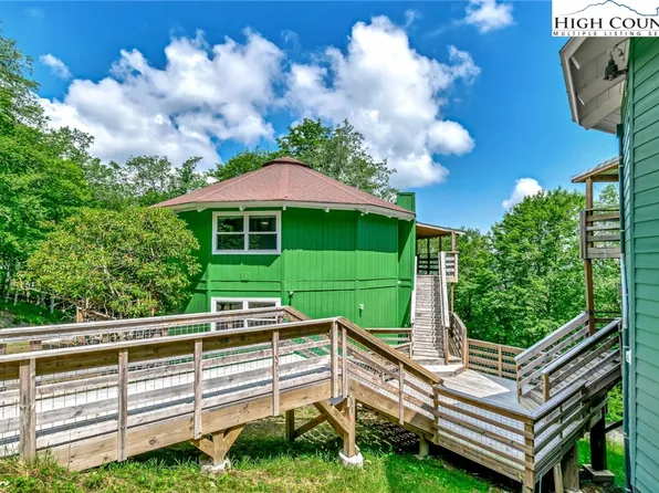 104 Hornbeam Road, Beech Mountain, NC 28604