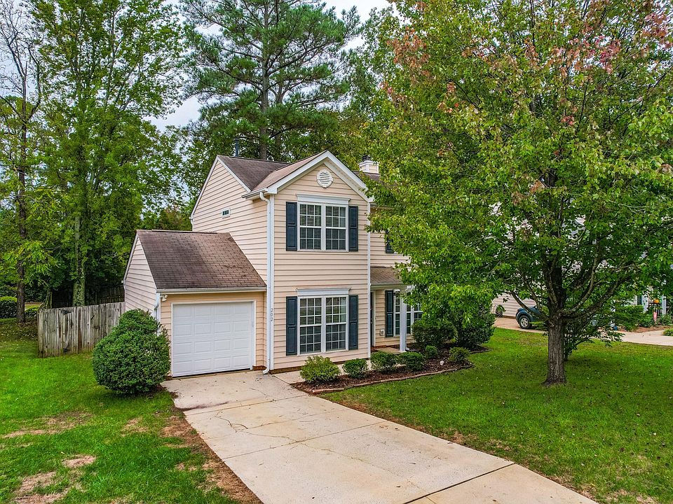 1st image of 202 Ridge Lake Dr