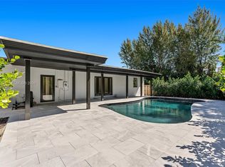 (Undisclosed Address), Miami Beach, FL 33140