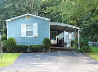 45 Sherwood Valley Ln, Coventry, RI 02816