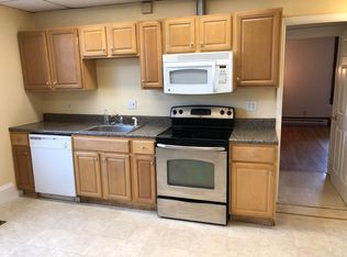 9709 S Congress St APT B, New Market, VA 22844