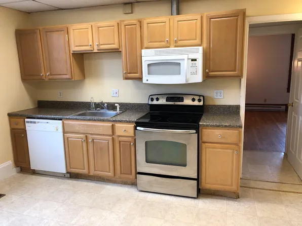 9709 S Congress St APT B, New Market, VA 22844