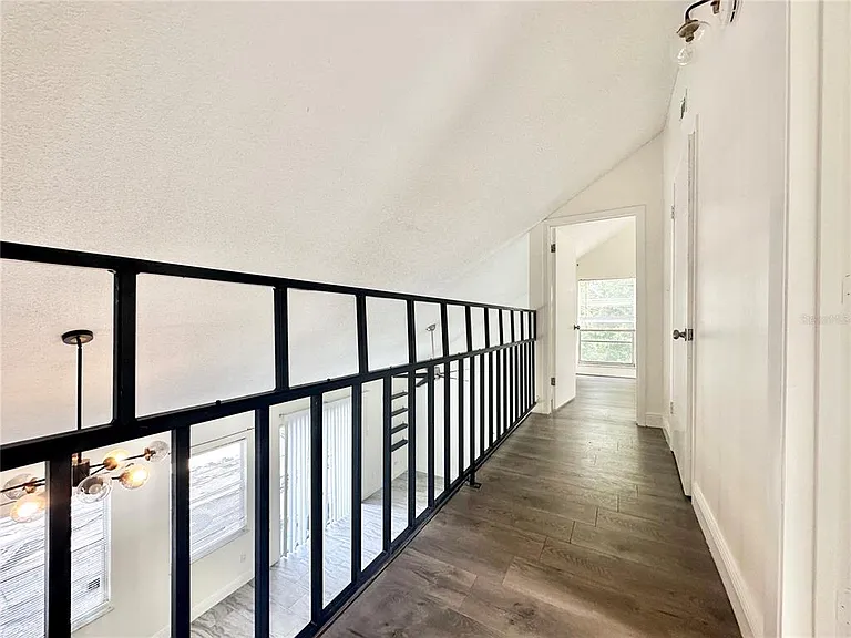 122 S Bulova Dr — Photo 40