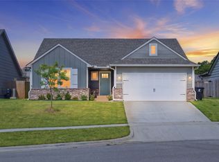 3720 E 39th St N, Broken Arrow, OK 74014
