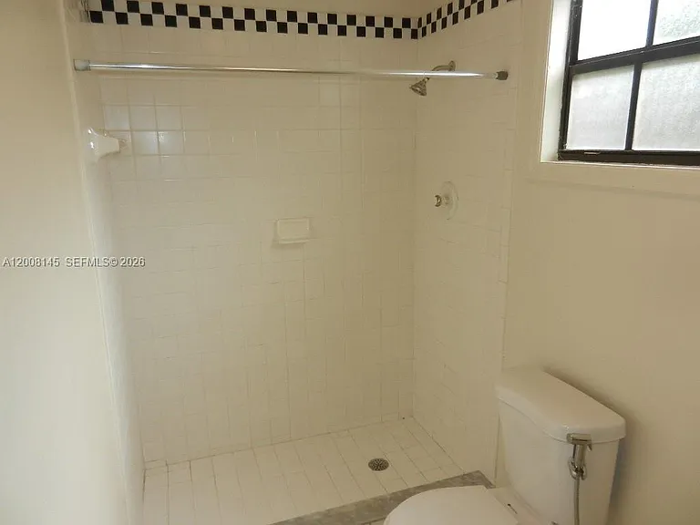 18950 SW 240th St — Photo 54
