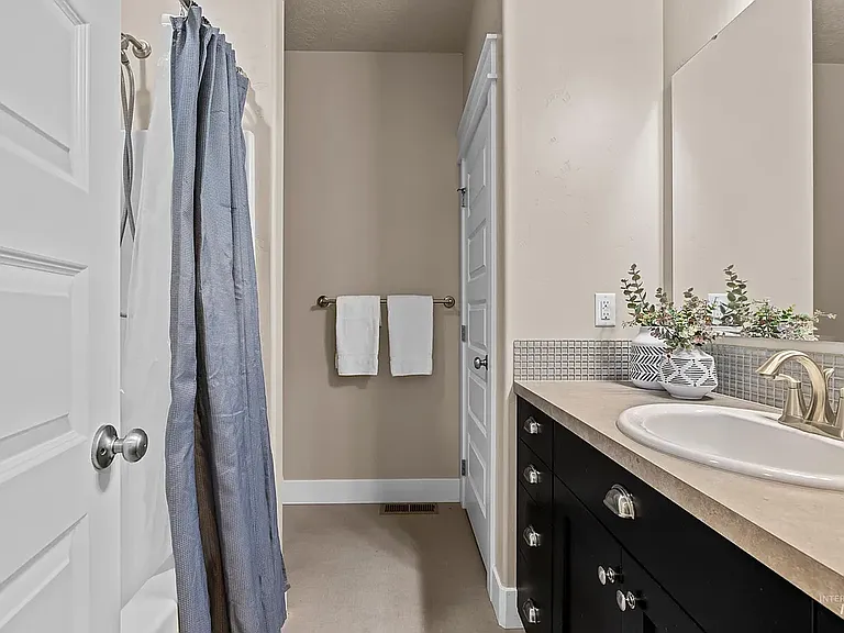 9171 W Thor Dr — Photo 10