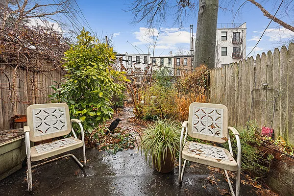 Sold by Corcoran | media 7