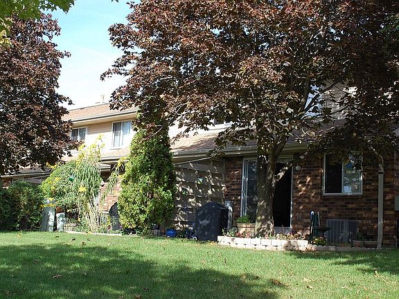 2nd image of 4614 S Woodland Dr #4614