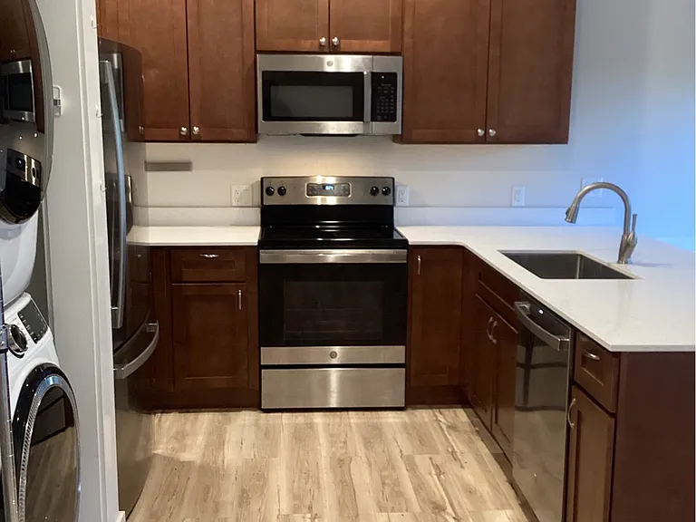 2950 SW Coho St #2 — Photo 5