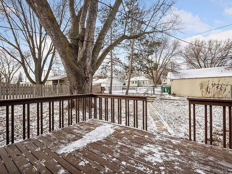 3236 Idaho Ave S — Photo 16