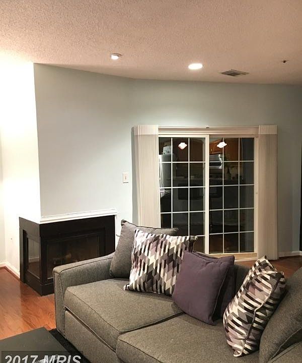 1st image of 287 S Pickett St