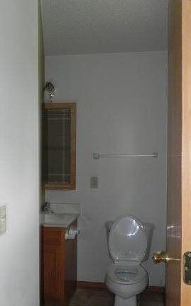 4th image of 1724 Brookdale Drive