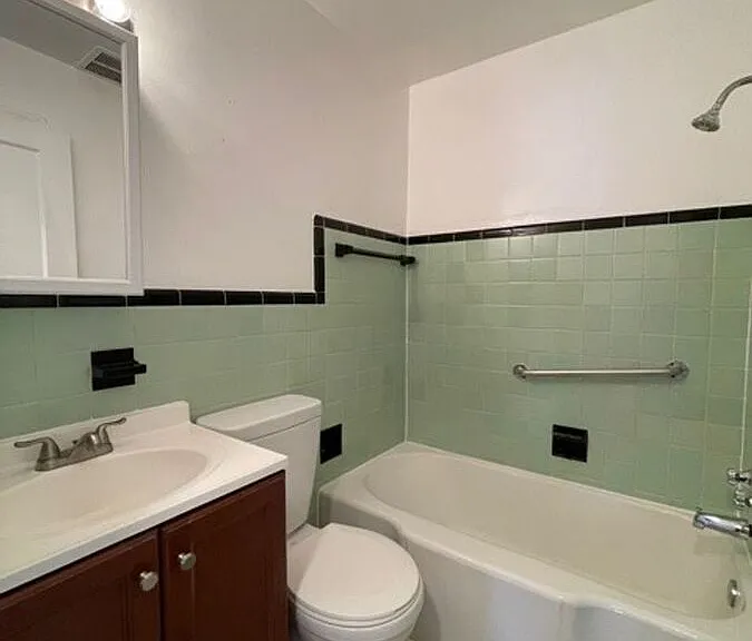 1475 N Cherry St #302 — Photo 10