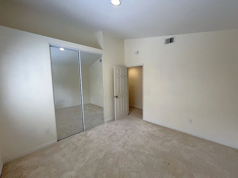 904 Sky Meadow Pl — Photo 29