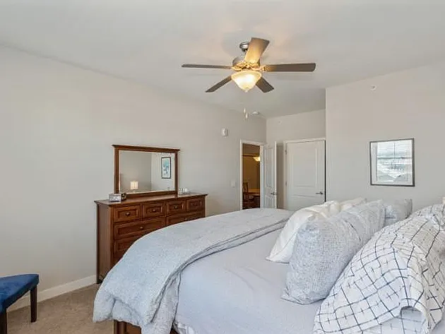 1627 McCleary Ln — Photo 11