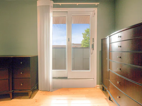 58-10 83rd Place image 17 of 36