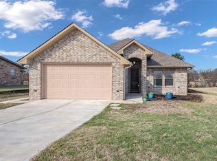 1021 N Maple St, Muenster, TX 76252
