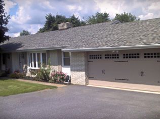 2077 Edisonville Rd, Strasburg, PA 17579