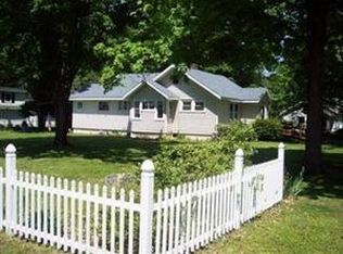 2841 Forest Ave, Greenhurst, NY 14742