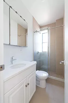 Rented by REAL New York | media 19