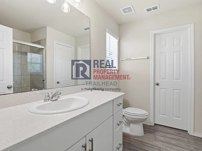10104 Whitedown Dr — Photo 15
