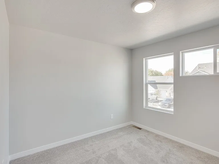 11037 W Crestwater Ln — Photo 15