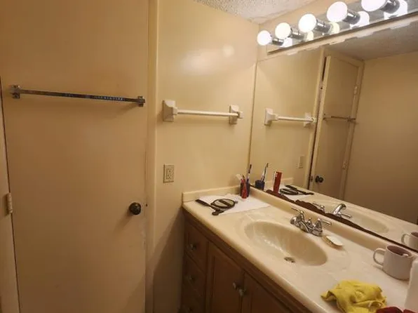 5851 NW 62nd Avenue #105, Tamarac, FL 33319